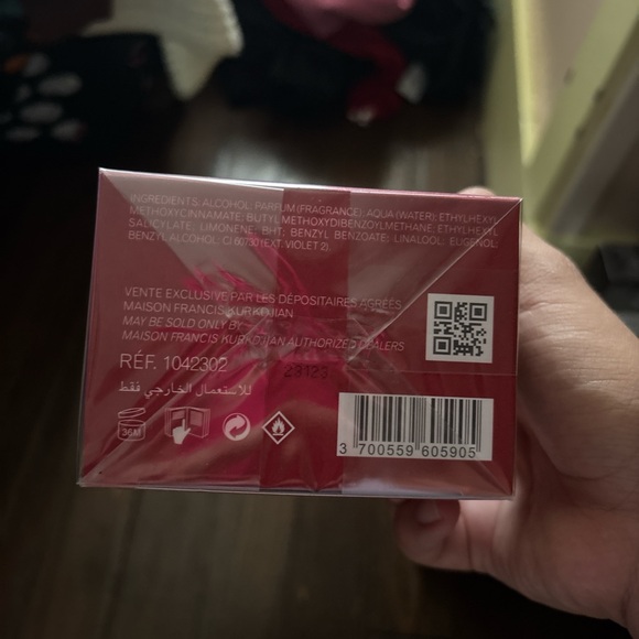 Maison Francis baccarat Kurkdjian Red Packaging - Picture 3 of 5